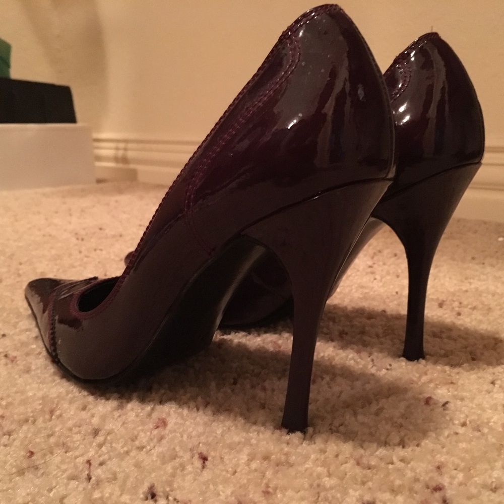 Charles David Dark Maroon Patent Stilettos - Picture 5 of 8