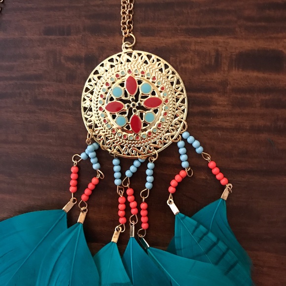 Gold & turquoise feather dreamcatcher necklace - Picture 3 of 7