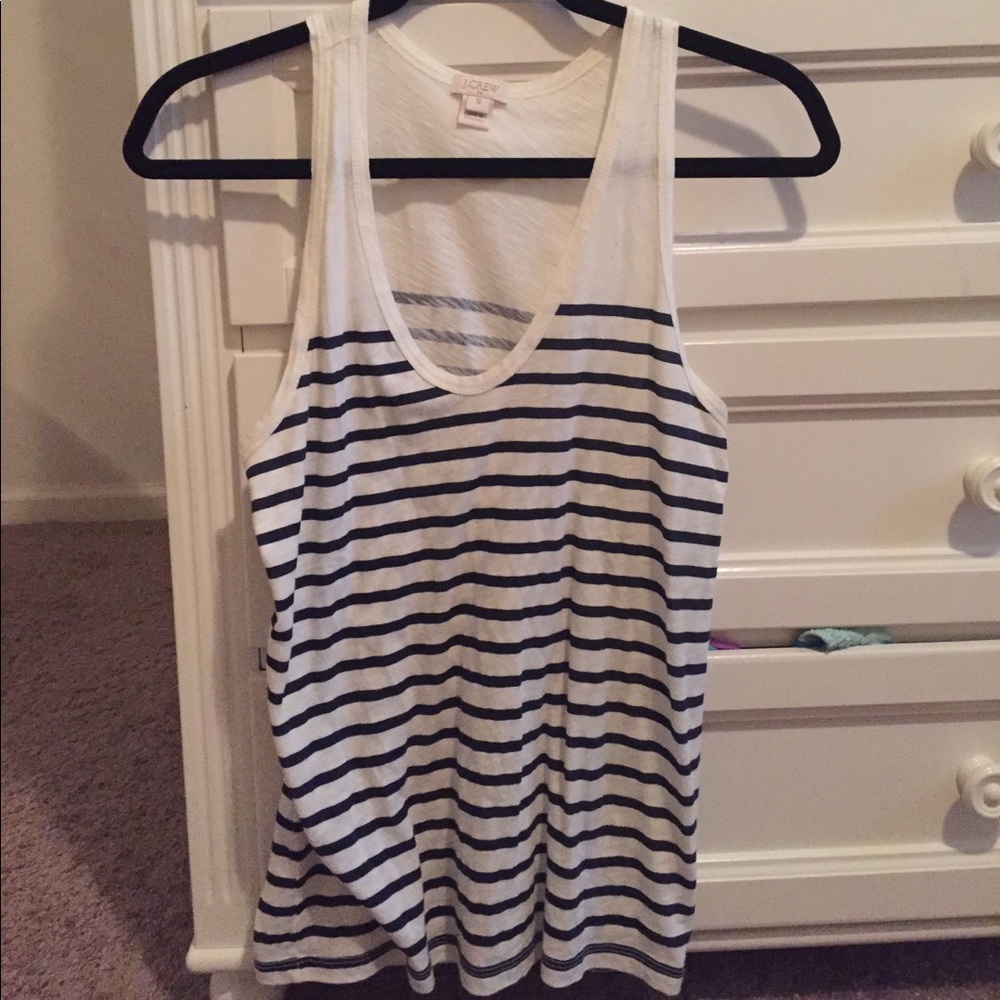 Black and white scoop neck tank