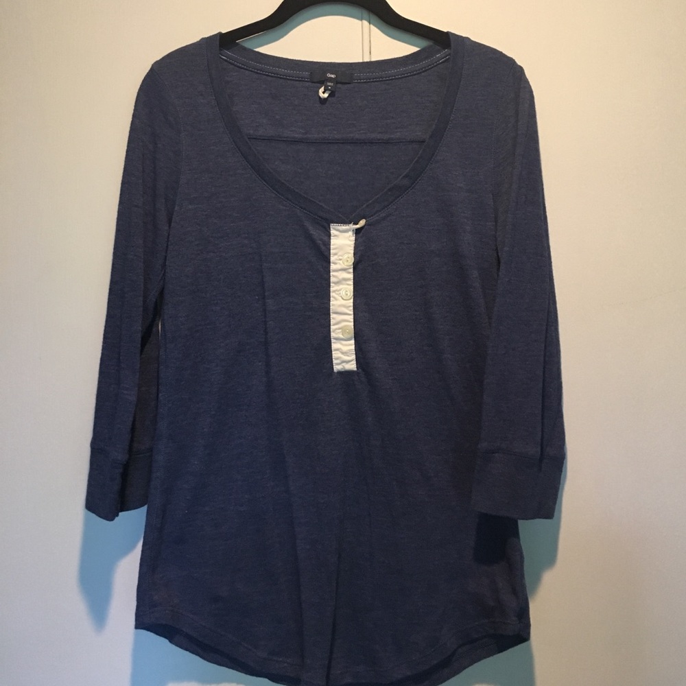 Navy scoop neck 3/4 sleeve