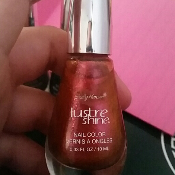 3 sally hansen nail polishes. I  haven't used any - Picture 4 of 4