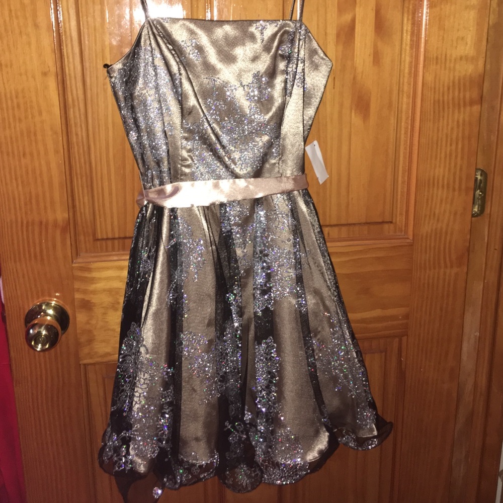 Gold dress with sparkles