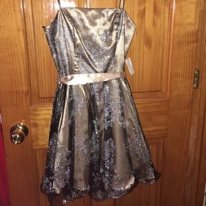 Gold dress with sparkles