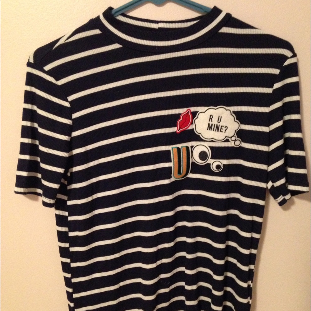 Striped short sleeve tee with patches