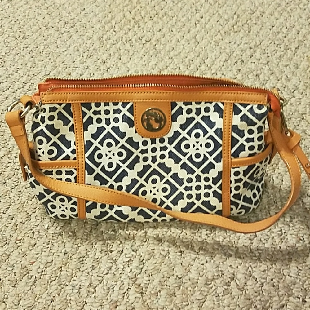Spartina shoulder bag.