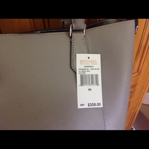 Michael Kors Grey Leather Bag - Picture 6 of 8