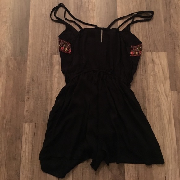 PacSun black romper - Picture 2 of 4