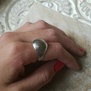 Vintage Sterling SIAM etched dome ring