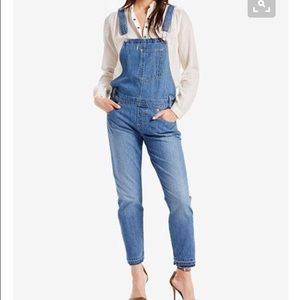 NWT Levi's XS Overalls
