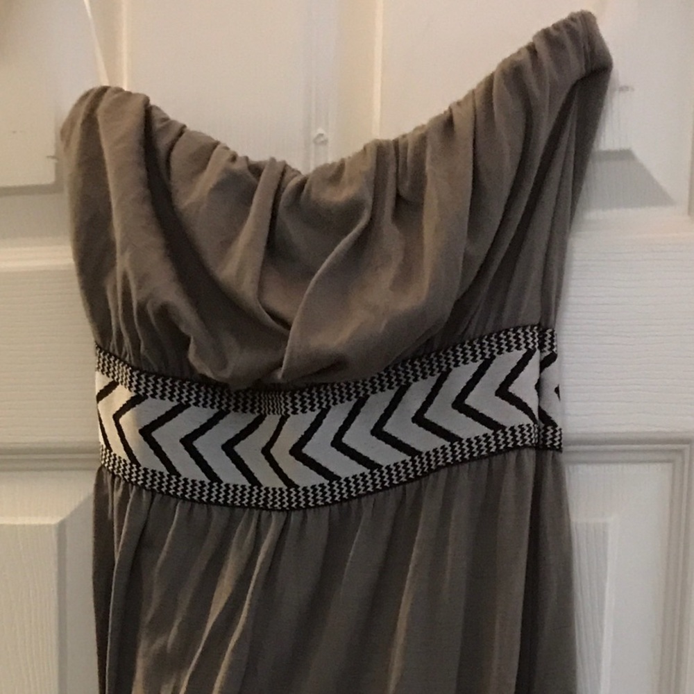 Grey strapless maxi