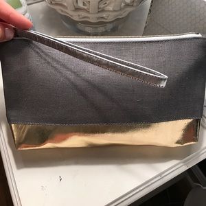 Big wristlet clutch