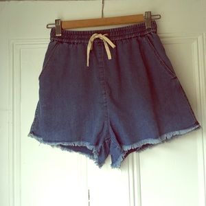 Wilfred Free for Aritzia Sage Shorts