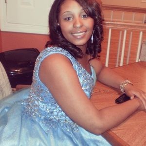 Sherri hill prom dress