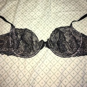 36D Victoria Secret Bra