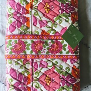 Vera Bradley Lilli Bell changing pad clutch