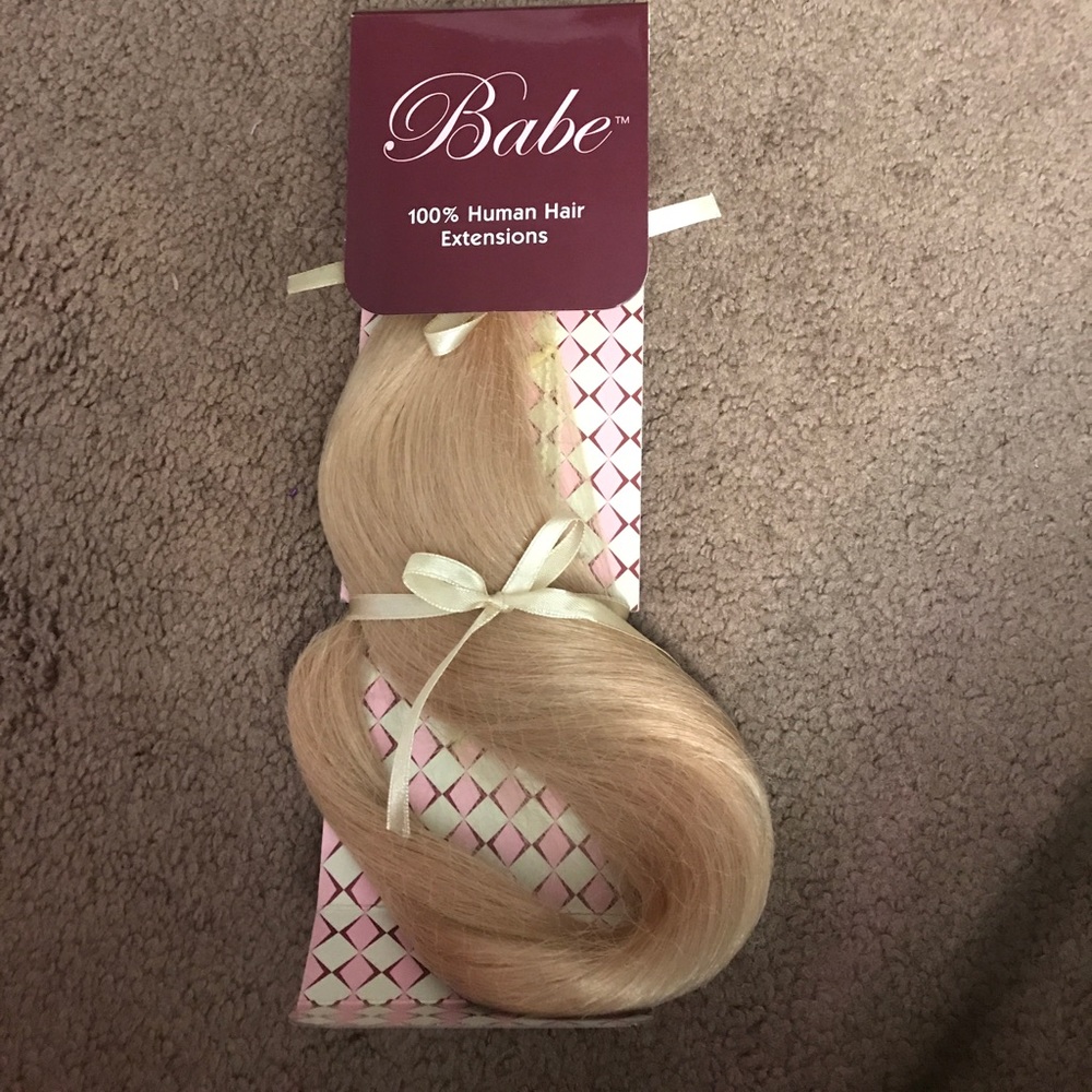 Blonde 100% human hair extensions