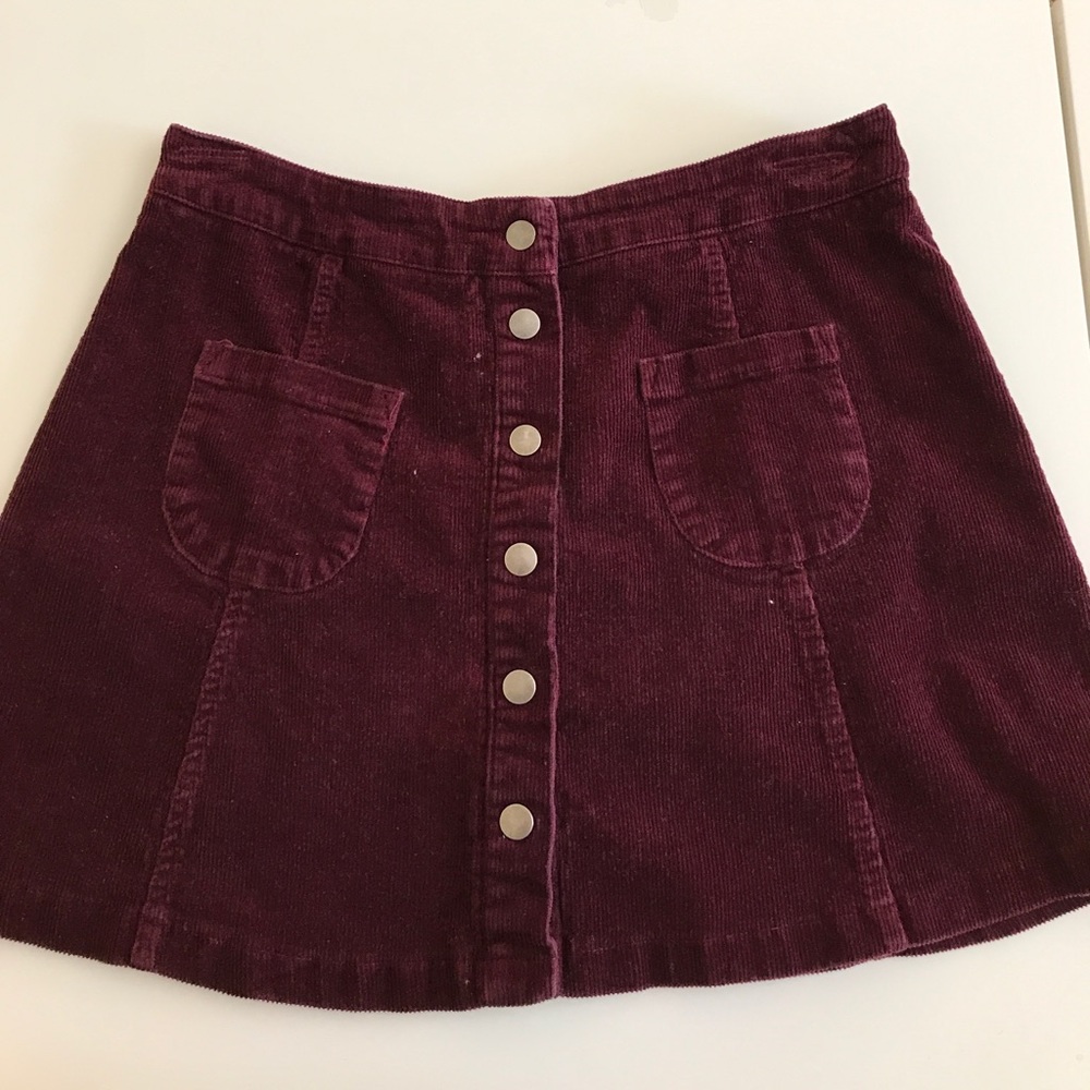 Burgundy button down skirt  BRANDY MELVILLE