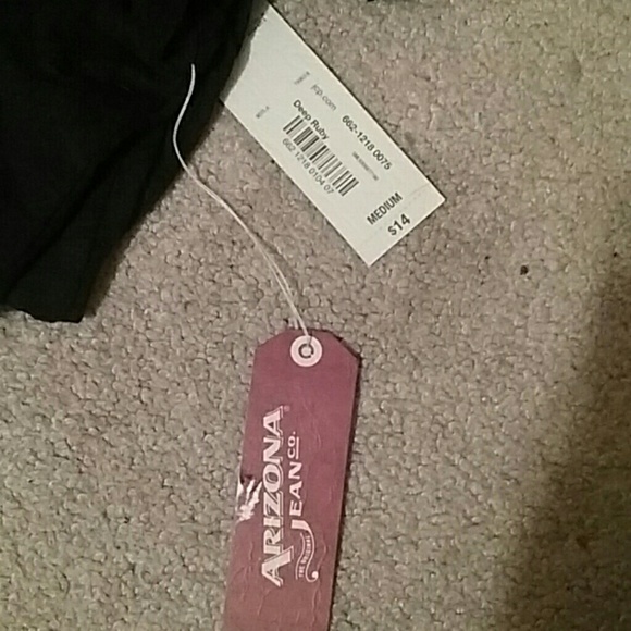 Bundle of tshirts - Picture 2 of 4