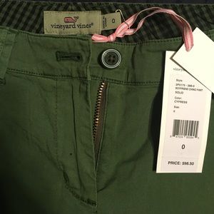 Vineyard vines chinos