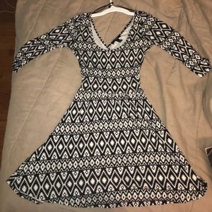 Size small open back Aztec print forever 21 dress