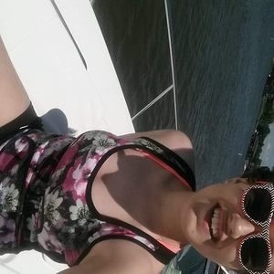 Meet your Posher, Sharon