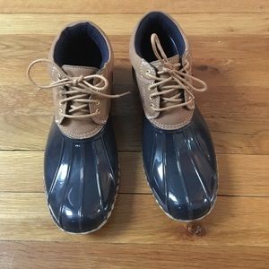 Tommy Hilfiger rain boots.