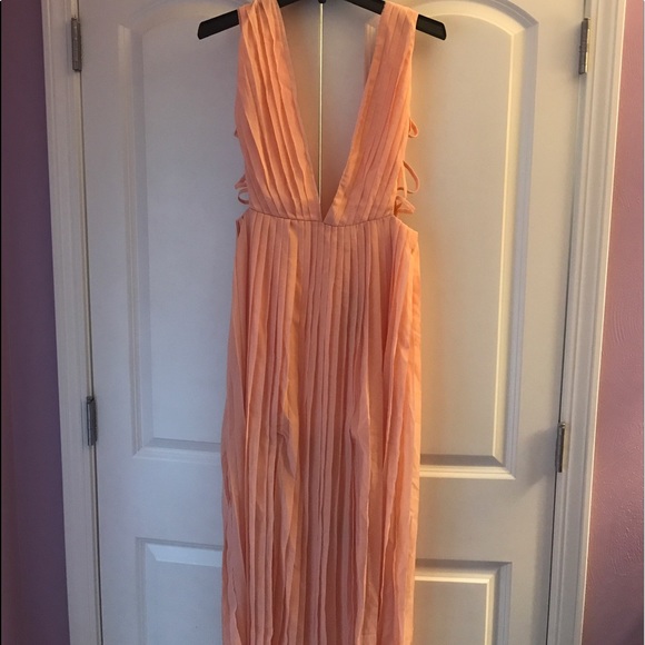 Boohoo Pink Dress - Picture 2 of 4