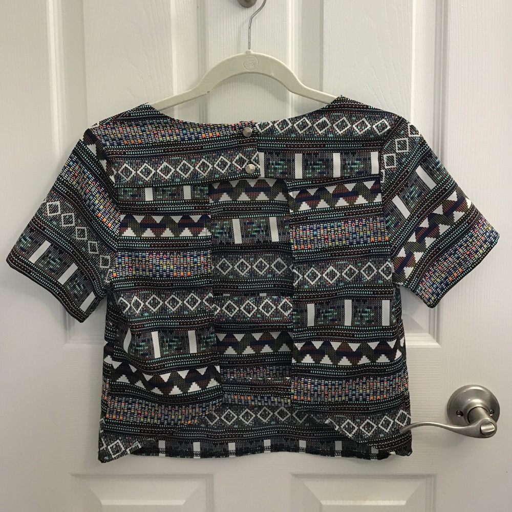 Aztec Crop Top - Picture 2 of 8
