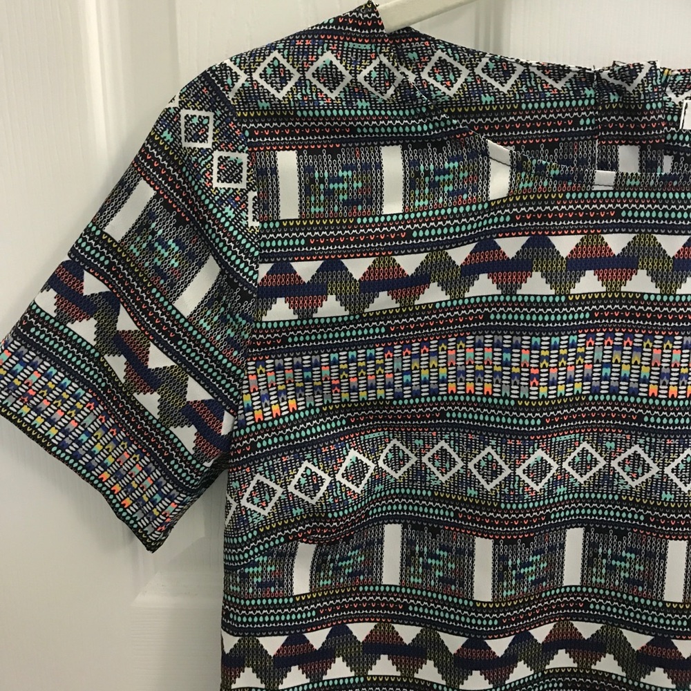 Aztec Crop Top - Picture 3 of 8