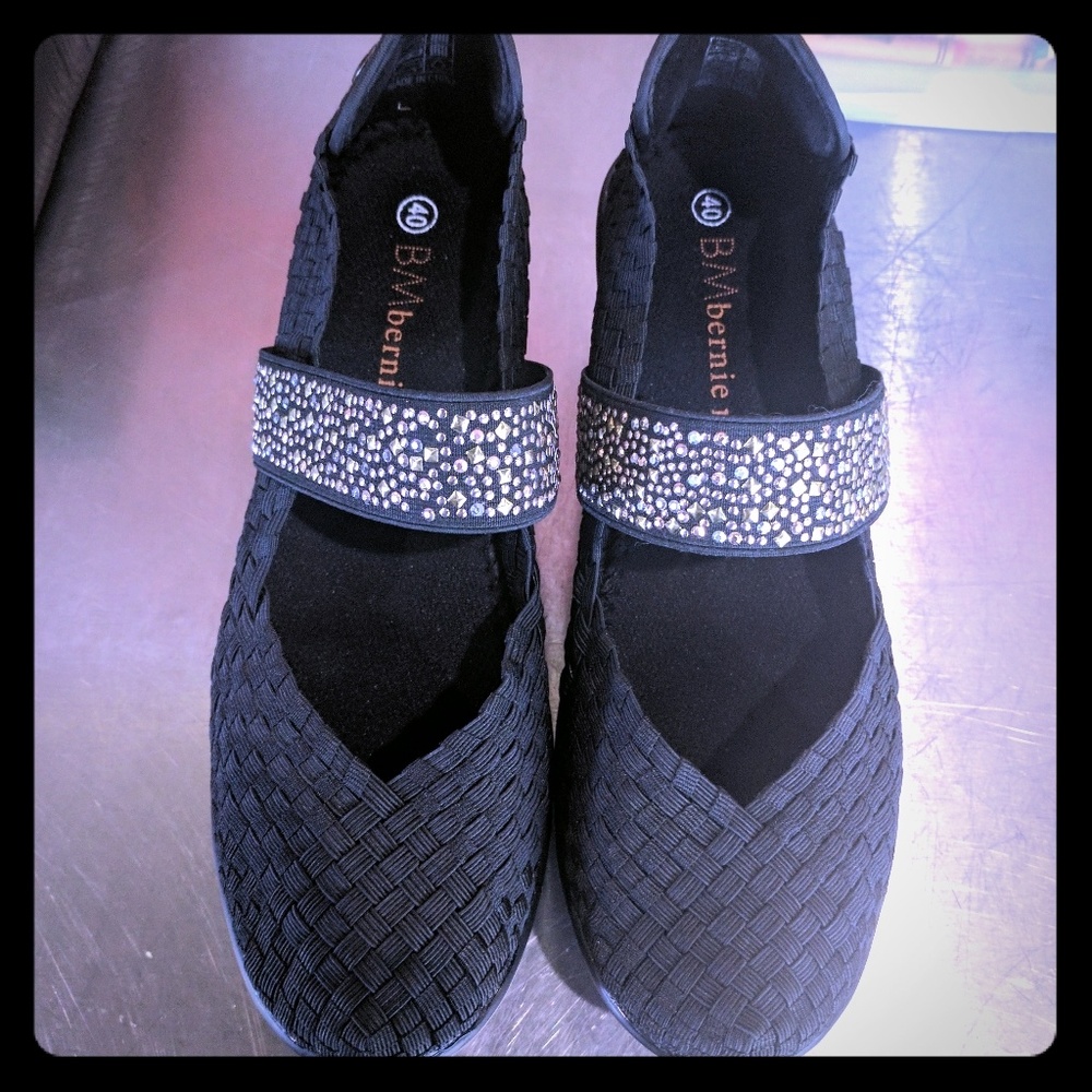 Black Bernie Mev.  Mary Jane's