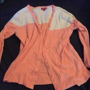 Pink and white cardigan ❤️