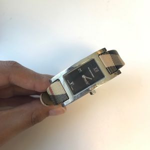 Burberry BU1009 Women's Swiss Nova Check Watch