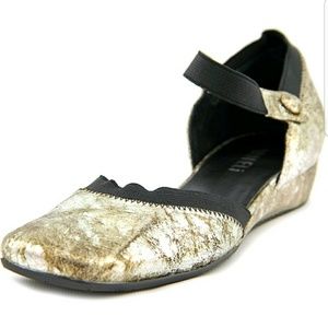 🚫SOLD ELSEWHERE🚫 9.5 N/AA VANELI GRANIA MARYJANE