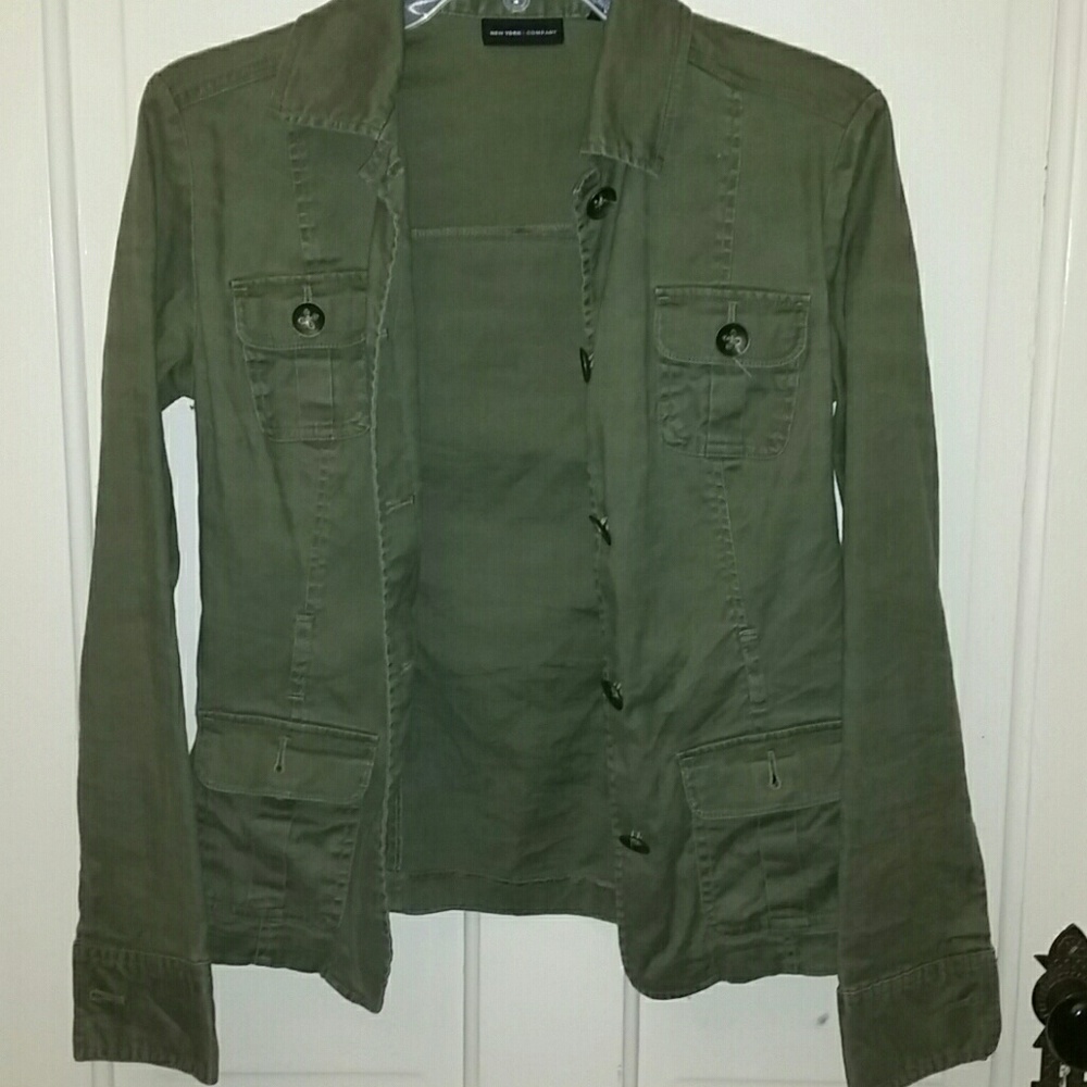 Jacket great for spring and summer work or play
