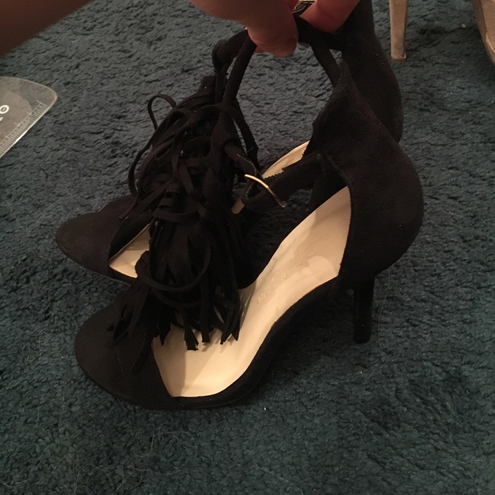 🛍Wild diva Fringe Heels