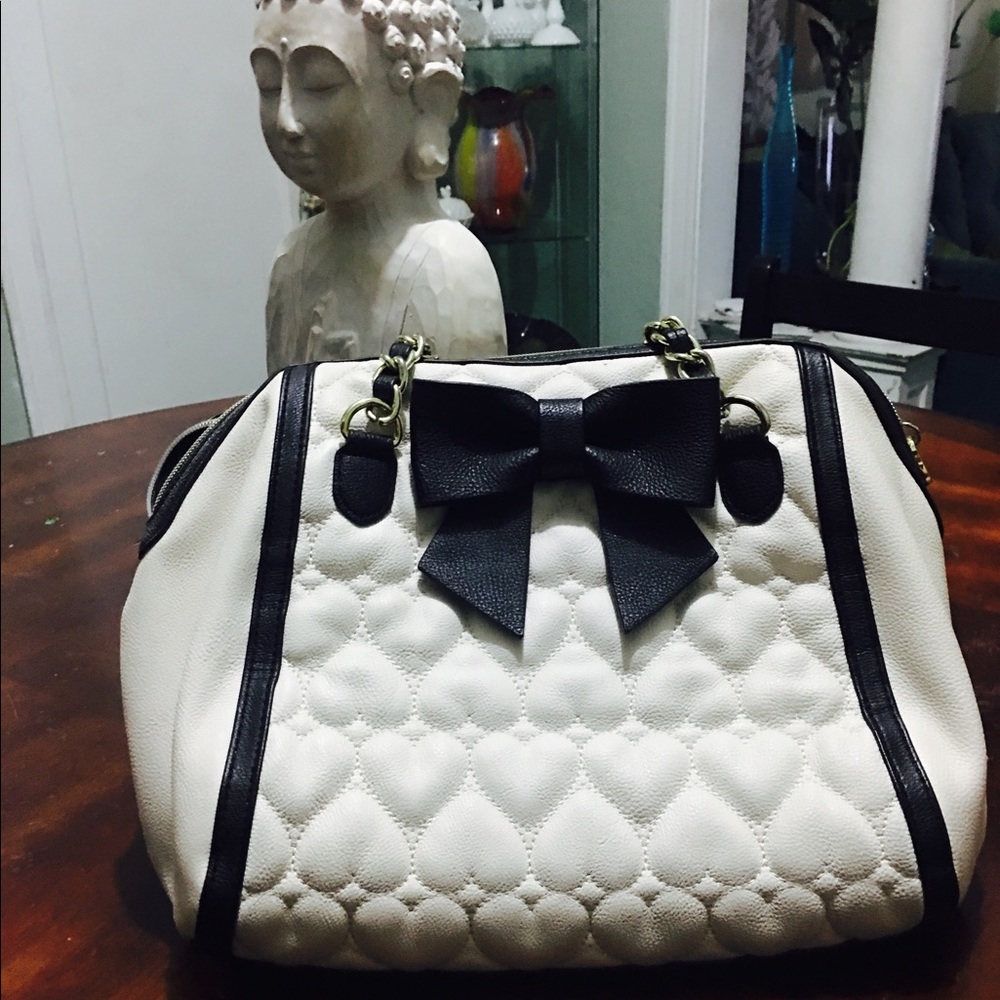 Hand bag😍😍😍 so cute!
