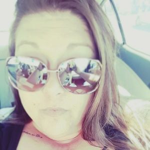 Meet your Posher, Mindy