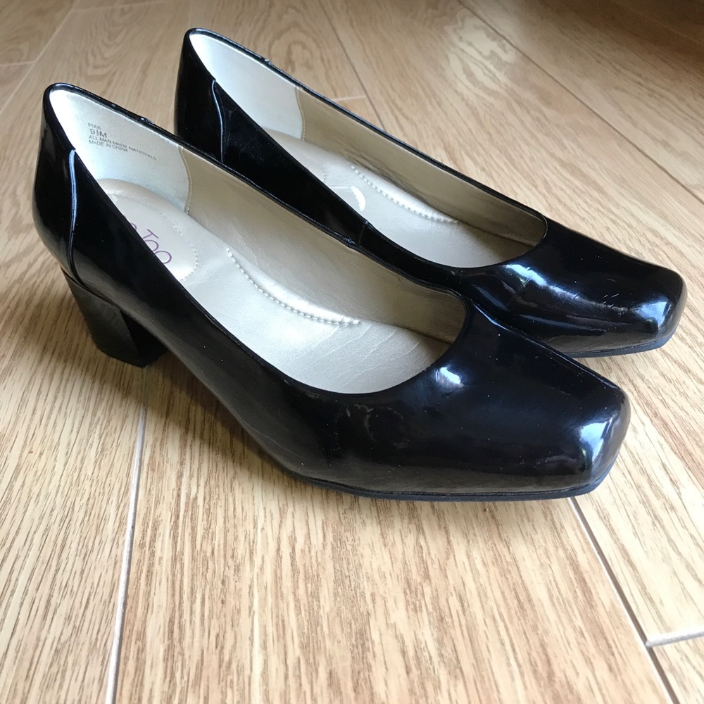 Comfortable Black Patent Pumps