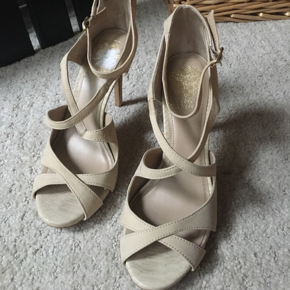 Vince Camuto size 6.5