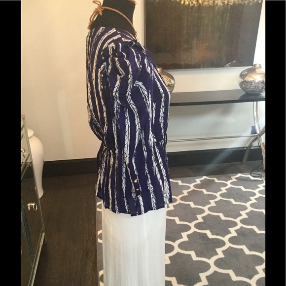 We Vera Blouse - Picture 6 of 8