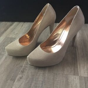 Nude BCBGeneration Parade Pumps