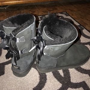 Black Ugg boots