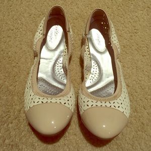 Nude & White Flats