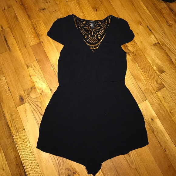 BLACK LACE ROMPER - Picture 3 of 7