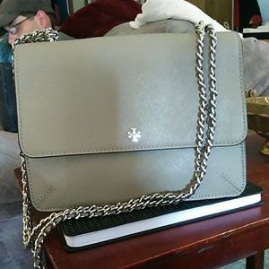 Tory Burch Robinson Shoulder Bag- french gray