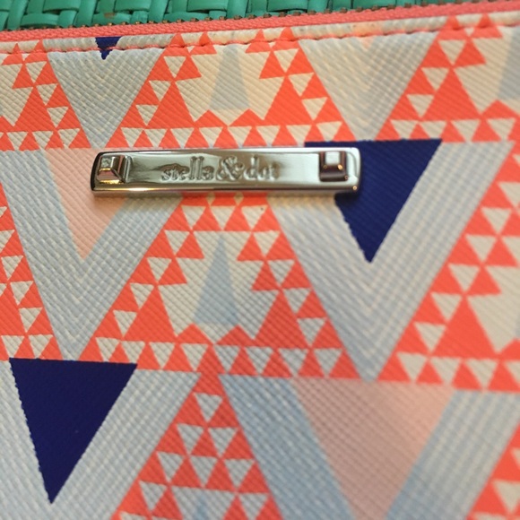 Stella and dot iPad cover, and clutch - Picture 2 of 3