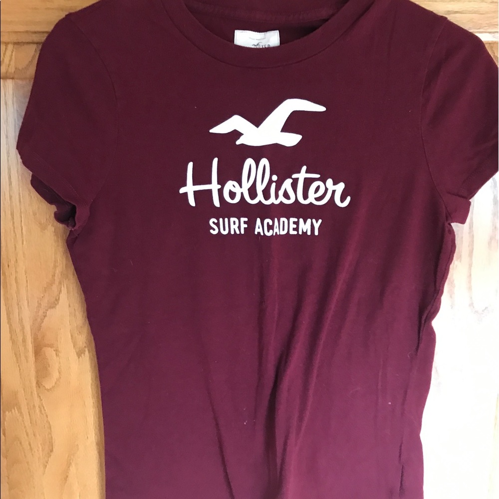 Hollister tee