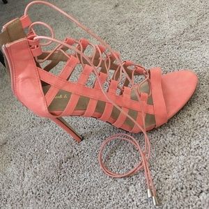 Mark and Maddus coral strappy heel