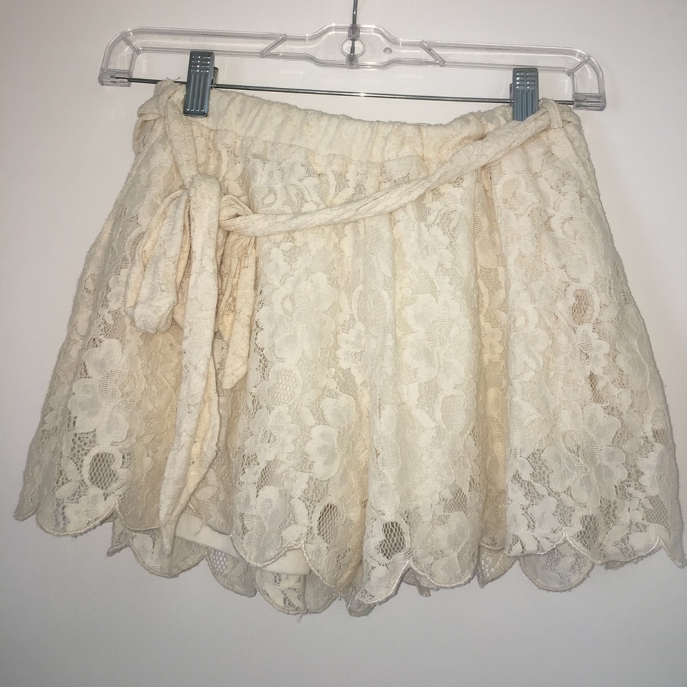 Cream lace shorts