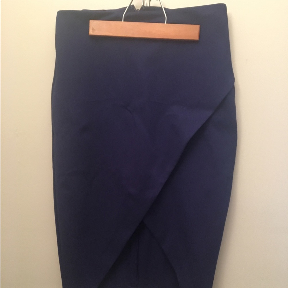 Express navy skirt size 6 NWT